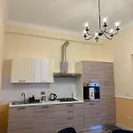 Nel Centro Di アパート *